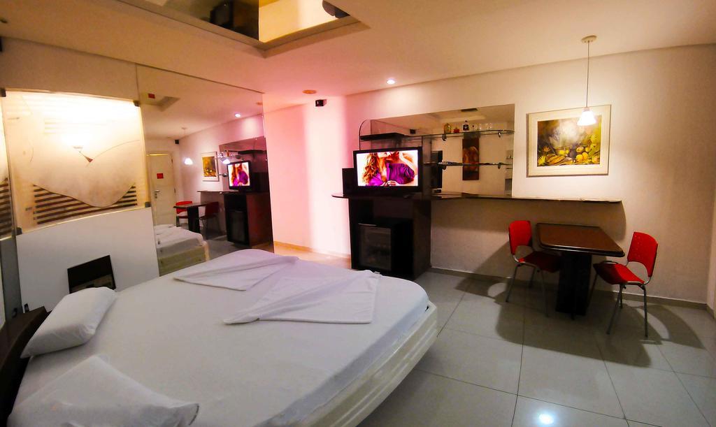Tititi Motel (Adults Only) Olinda Exterior photo