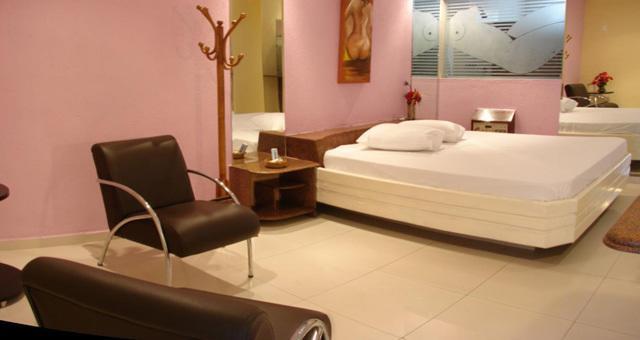 Tititi Motel (Adults Only) Olinda Exterior photo